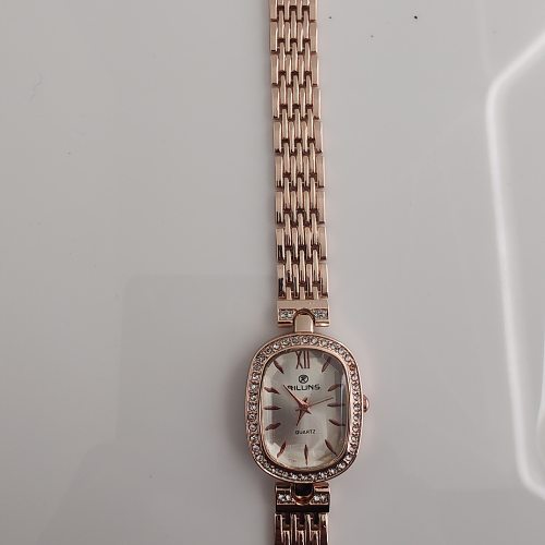 Riluns Rose Gold Oval Crystal Ladies Watch – Elegant & Luxurious