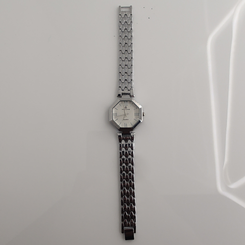 Riluns Silver Octagonal Ladies Watch – Minimalist Elegance