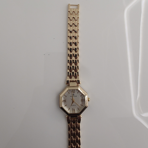 Riluns Gold Octagonal Ladies Watch – Timeless Geometric Elegance