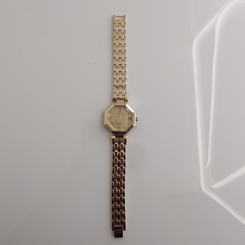 Riluns Gold Octagonal Ladies Watch – Luxurious Geometric Style