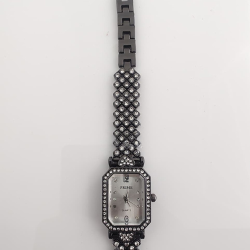 Prime Black Elegant Crystal Bracelet Watch – Timeless Glamour